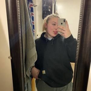 Meet your Posher, Mackenzie